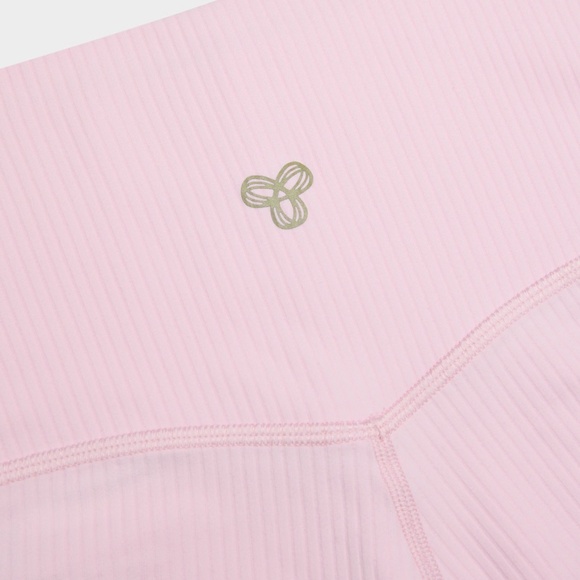 Aritzia | TNA Golden Bike Shorts | Size XS | Baby Pink - Picture 2 of 8